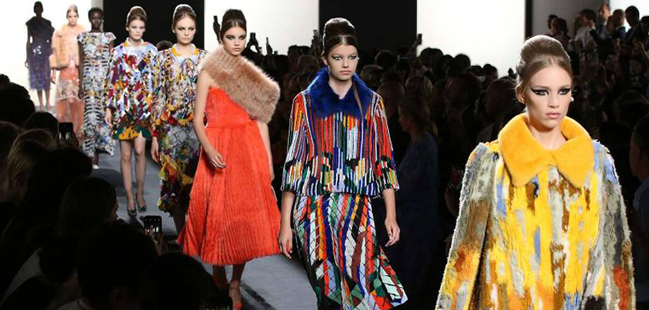 Потрясающие шубы Fendi для настоящей царицы